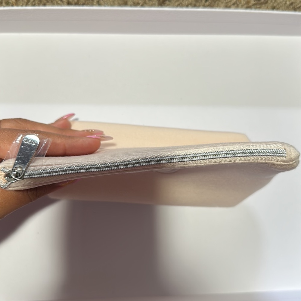 Dior cosmetic pouch - Picture 5 of 6